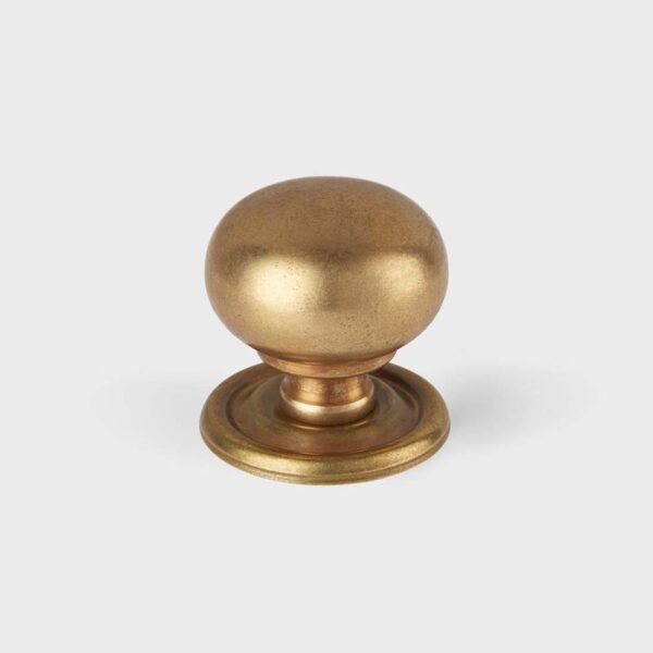 1-1/4" Cotswold Bun Cabinet Knob