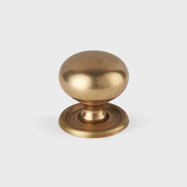 1-1/2" Cotswold Bun Cabinet Knob