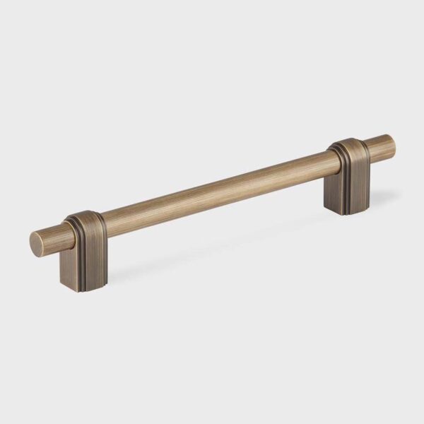 8-7/16" Gaumont Pull