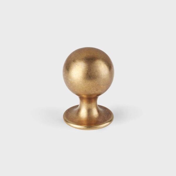 1-1/4" Latchford Knob