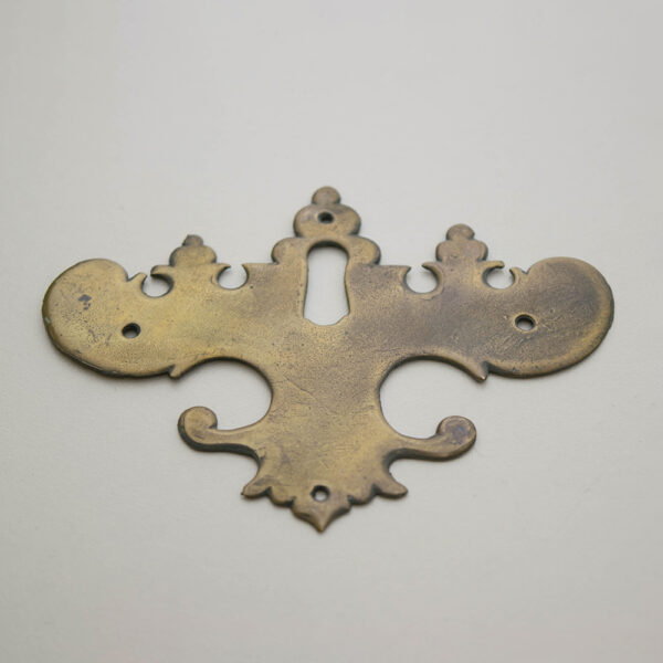 2-7/8" LD-CH-48 Chippendale Escutcheon