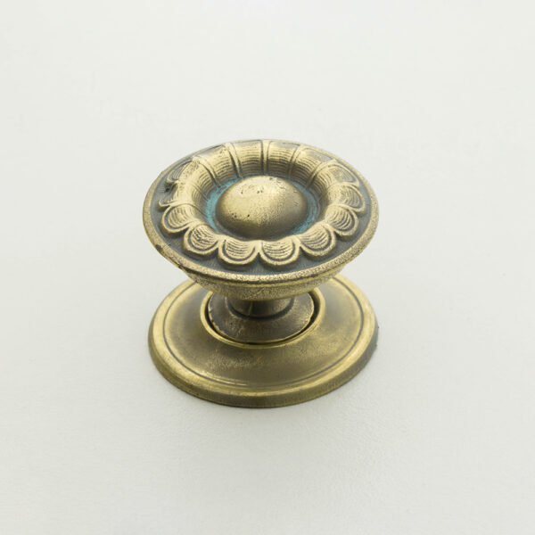 1-5/16" LD-SK-9 Sheraton Knob