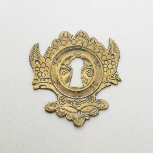 LD-WM-23 2-5/16" William & Mary Escutcheon