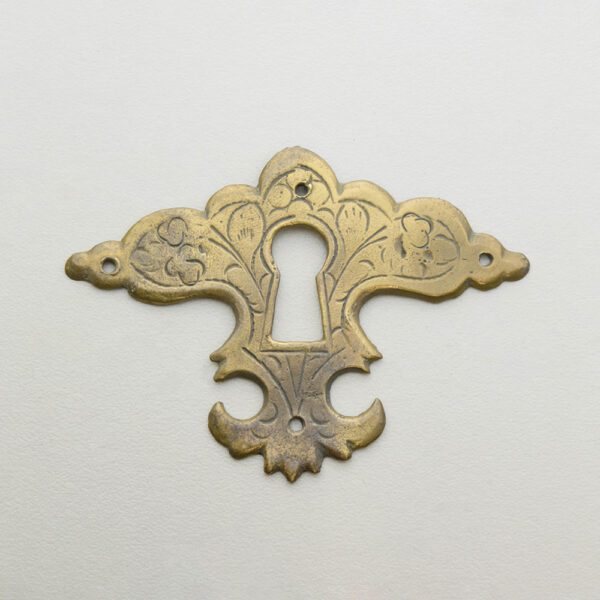 LD-WM-26A 2-3/8" William & Mary Escutcheon