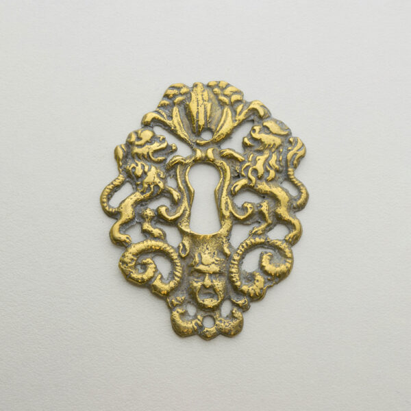 LD-WM-62 2" William & Mary Escutcheon