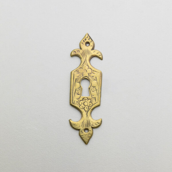 LD-WM-69 13/16" William & Mary Escutcheons