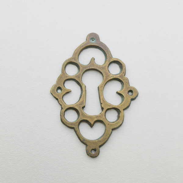 LD-WM-70 1-13/16" William & Mary Escutcheon