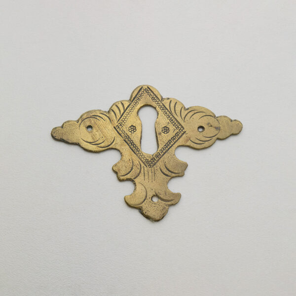 LD-WM-79 1-11/16" William & Mary Escutcheon