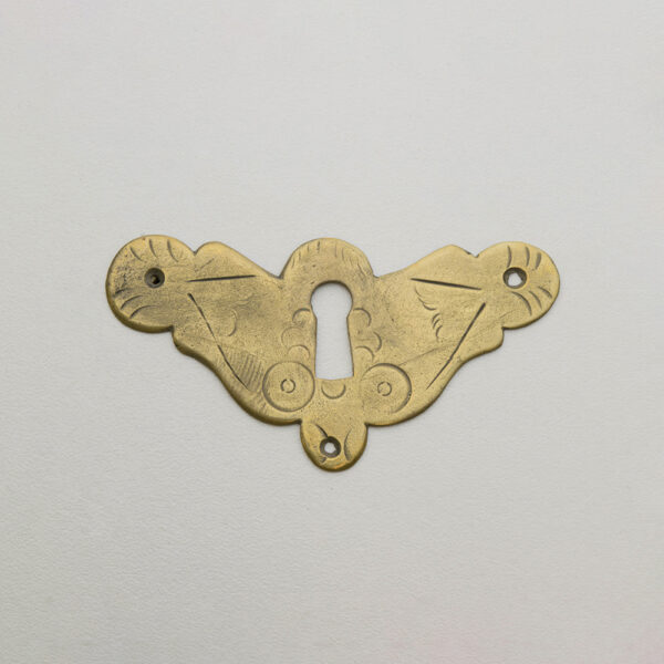 LD-WM-95 2-5/16" William & Mary Escutcheon