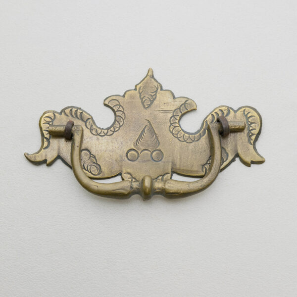 LD-WM-96 1-7/8" William & Mary Pull