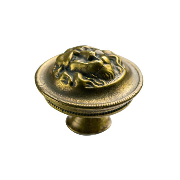 VK-18 1-3/8" Vintage Lion Head Knob