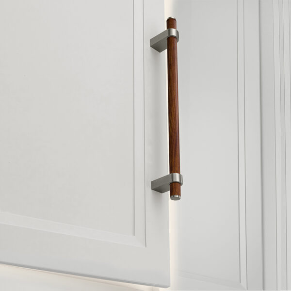 24" Ellis Appliance Pull