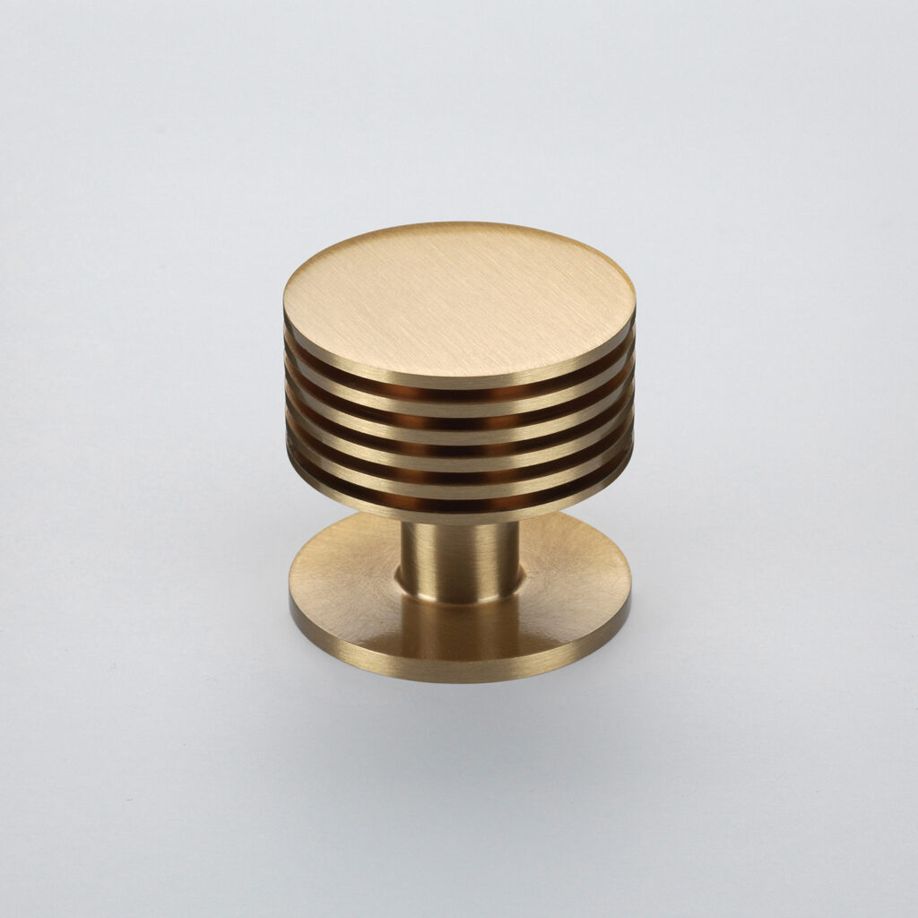 1-3/8" Skomer Knob by Crofts & Assinder