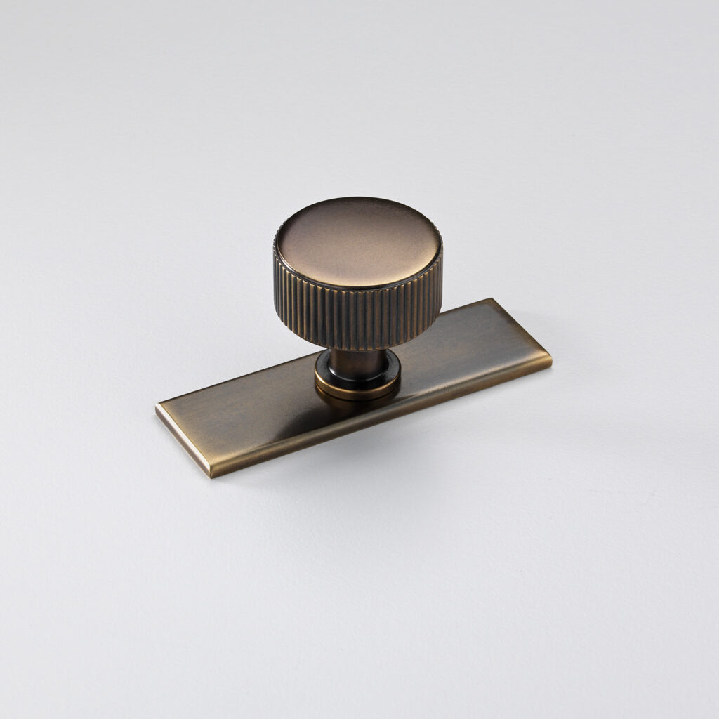 1-3/8" Stirling Knob by Crofts & Assinder