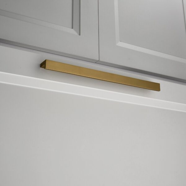 30" Float Appliance Pull by MYOH
