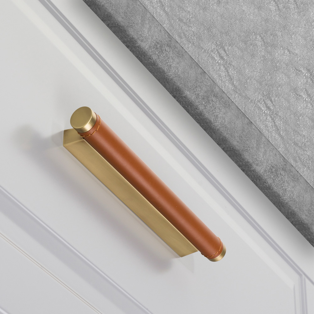 7-9/16" Manchester Bar Pull by MYOH