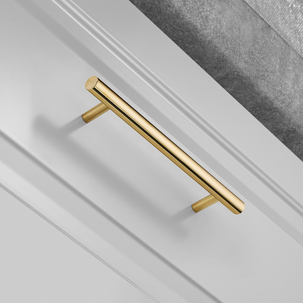 6-5/16" Bauhaus Bar Pull by MYOH