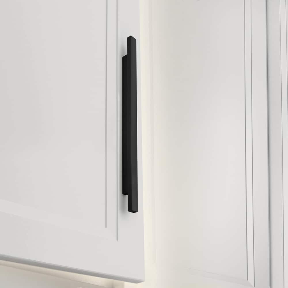 18" Analemma Appliance Pull by
